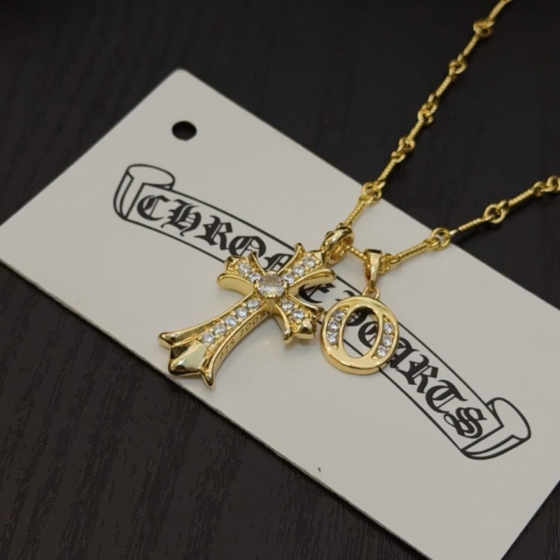 Ch*0me He**ts necklaces